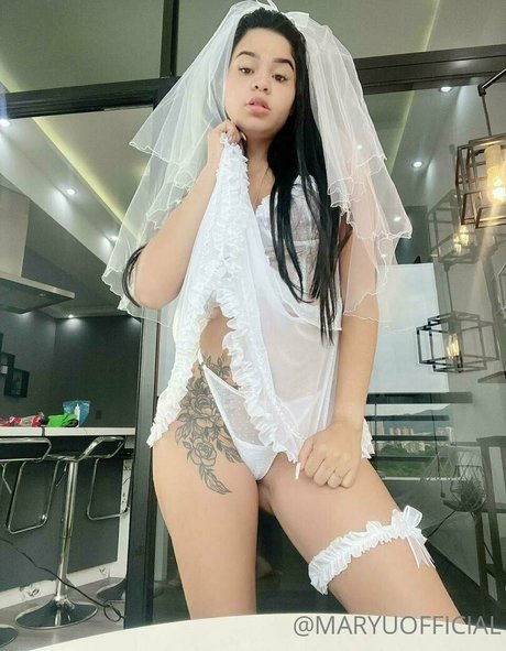 いちごミルクオンリーファンズ 無料ポルノ 写真