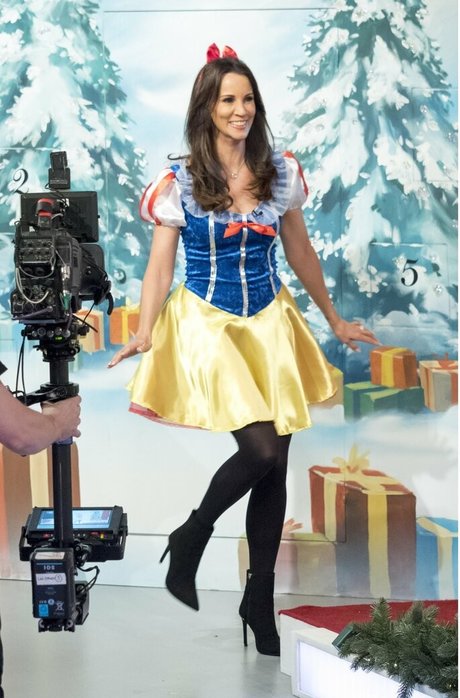 キッチンセックスオンリーファンズ えろ 写真