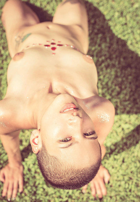 Toxic Mermaid ポルノスター セックス 画像