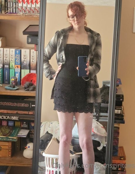 transgirltoes アダルト女優 写真