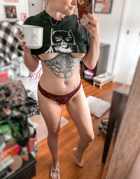 リアルツインズオンリーファンズ えろ 写真