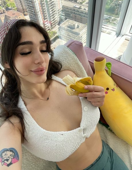 ティーンランジェリーオンリーファンズ 無料 写真