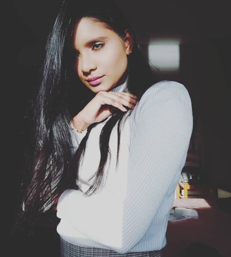 ランジェリーヌードオンリーファンズ ヌード アーカイブ