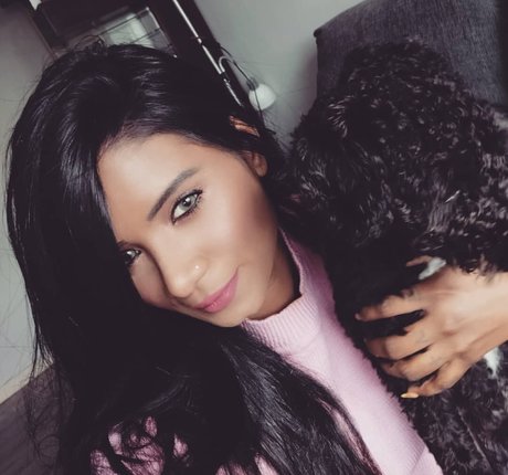 Resha Antony アダルトモデル 写真