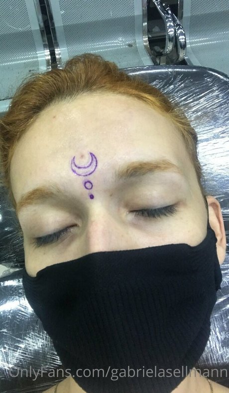 gabrielasellmann ヌード女優 写真