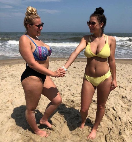 Marlee Fridley セクシーなポルノスター 写真