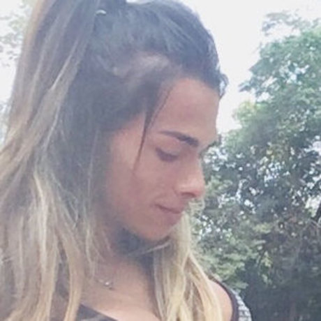 セックス 熟女 オンリーファンズ アートヌード 写真