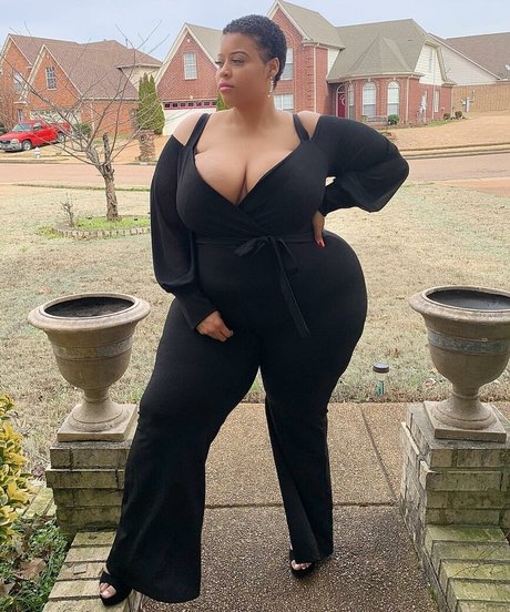 金髪のホットな妻オンリーファンズ セクシーxxx 写真