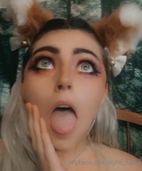 kylie cams 美しいモデル 写真