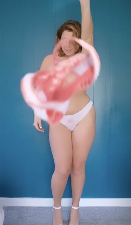 小さいチンポのシーメールオンリーファンズ xxx 写真