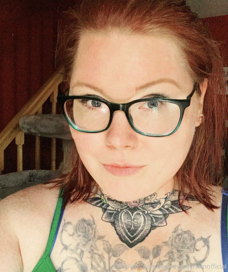 レズビアンマッサージオンリーファンズ 無料ポルノ 画像