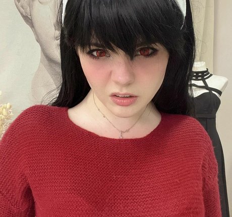 Fenix Fatalist セクシーなポルノスター 写真