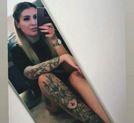 パパ ゲイ オンリーファンズ エロチック アーカイブ