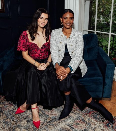 ワックスオンリーファン セクシー裸 画像