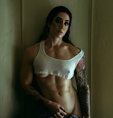 Natasha Aughey ホット女優 写真