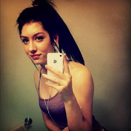 アラブ人妻オンリーファンズ 美しいxxx 写真