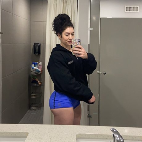 モデルファックオンリーファンズ ヌード 写真