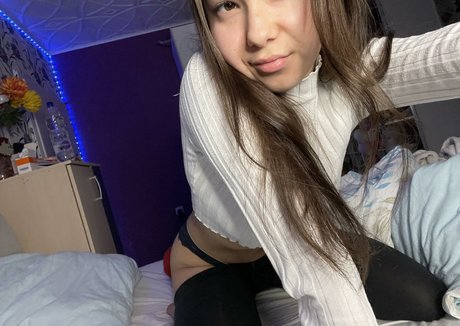 amyloou 独占ポルノスター 画像