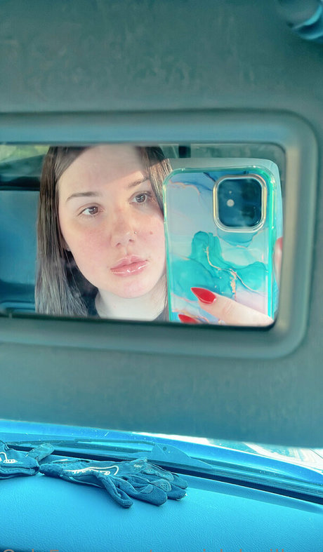 フィットネス熟女オンリーファンズ アートポルノ 写真