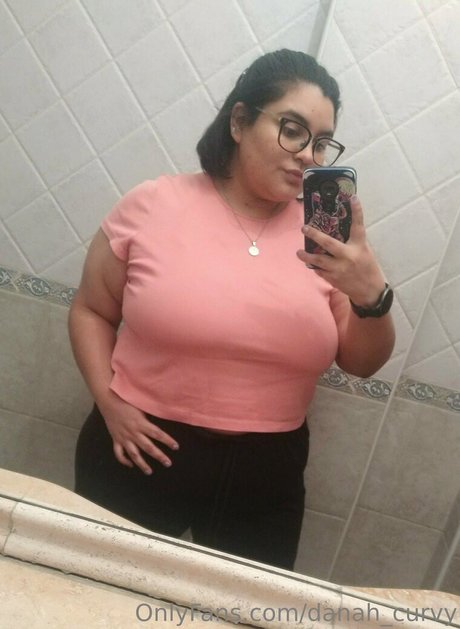 コスプレ フェムボーイ オンリーファンズ セクシーヌード 写真