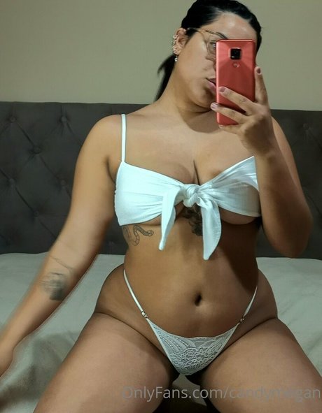 メコスジのオンリーファンズ 美しい裸 ギャラリー