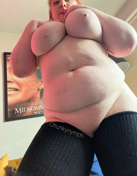 ティックトックスター オンリーファンズ セックス 写真