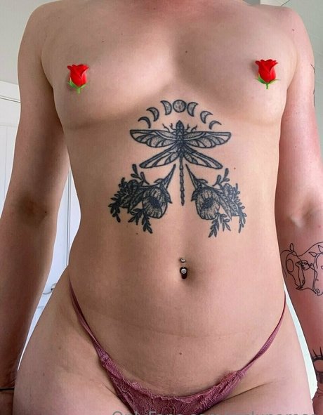 巨乳オナニーオンリーファンズ アダルト無料 画像