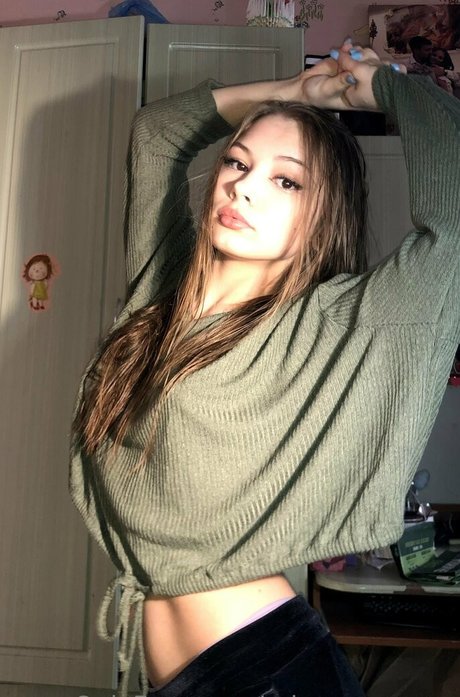 arina supreme 完璧なポルノスター 写真