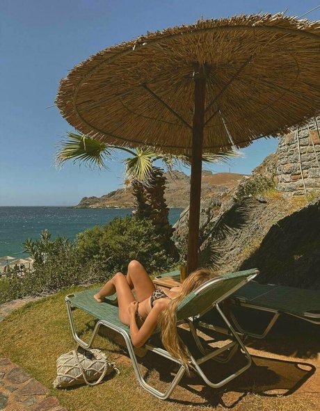 valeriya xxx 裸のモデル 画像