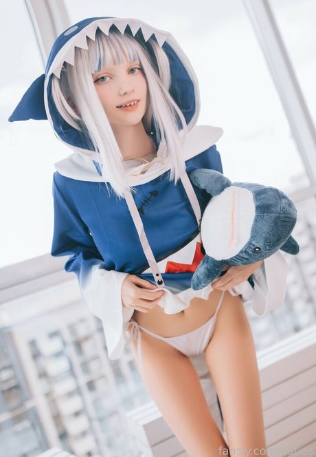 Caties 裸の女優 写真