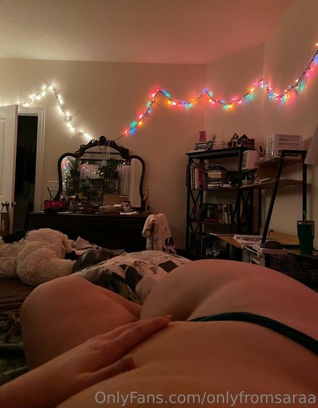 onlyfromsaraa 素敵なモデル 画像