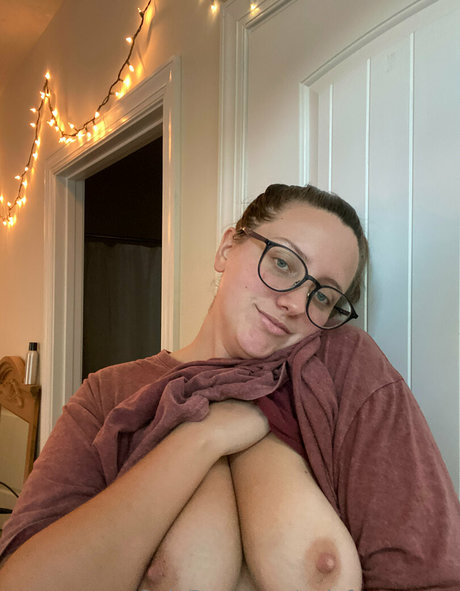 キティ・ウェット・オンリーファンズ セクシーxxx ギャラリー