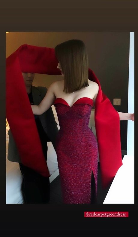 お尻を広げるオンリーファンズ 限定 ギャラリー