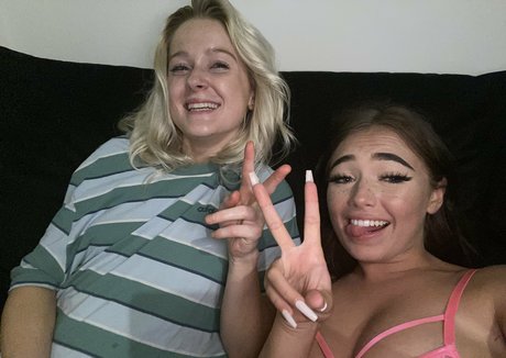 カムフィートオンリーファンズ ポルノ 写真