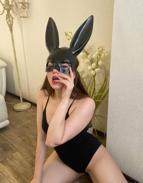 角質の女の子オンリーファンズ アダルト 画像