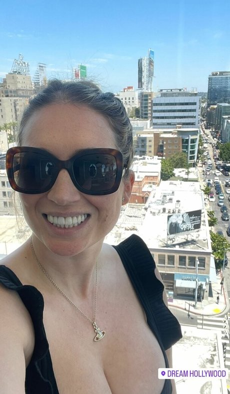 Sarah Cruddas ポルノスター 写真