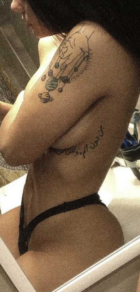 meganbeatrice 無料モデル アーカイブ