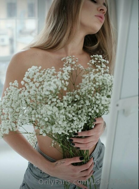 yourlustfullover HDスター 画像