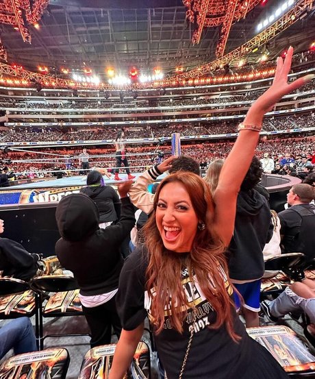 ぽっちゃりブロンドのオンリーファンズ xxx ギャラリー