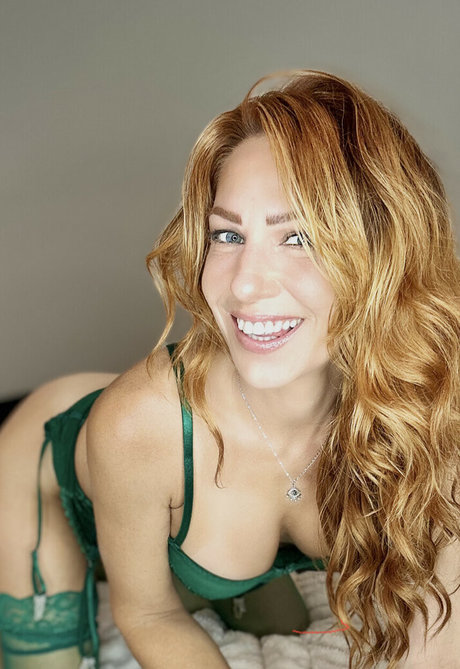 TrophyWifeNat 無料のスター 写真