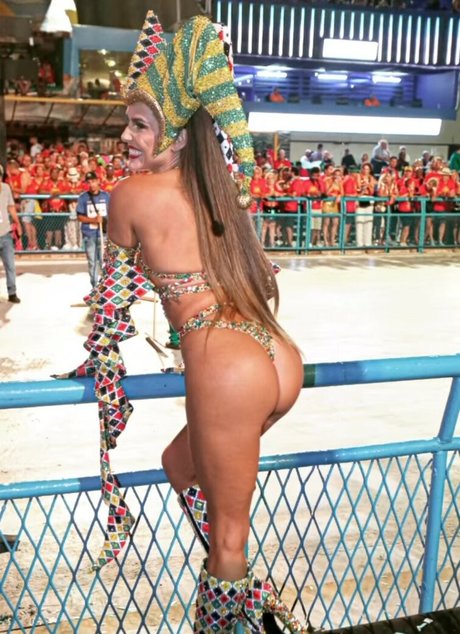 心理学者オンリーファンズ 無料ヌード ギャラリー