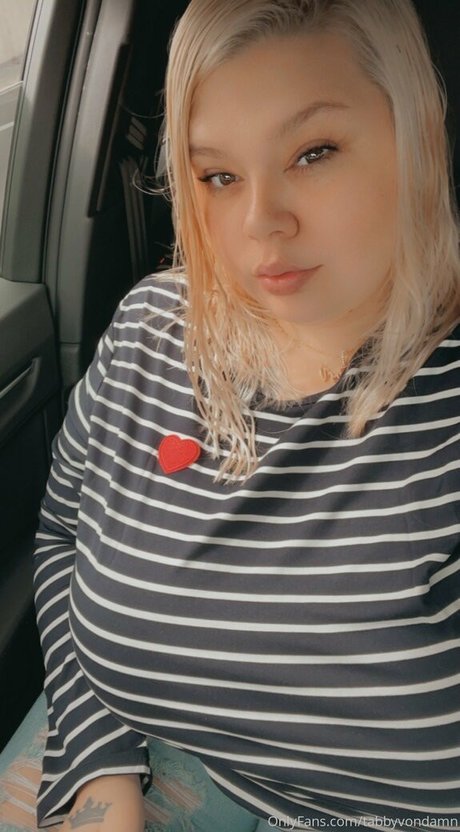 TabbyVonDAMN ポルノスター セクシー ギャラリー