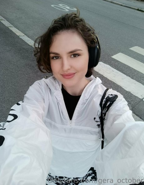 gera october 美しいスター 写真