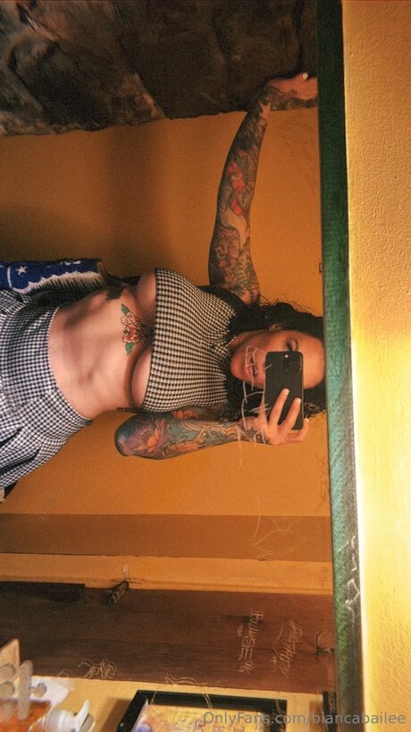 biancabailee ポルノスター パーフェクト 写真