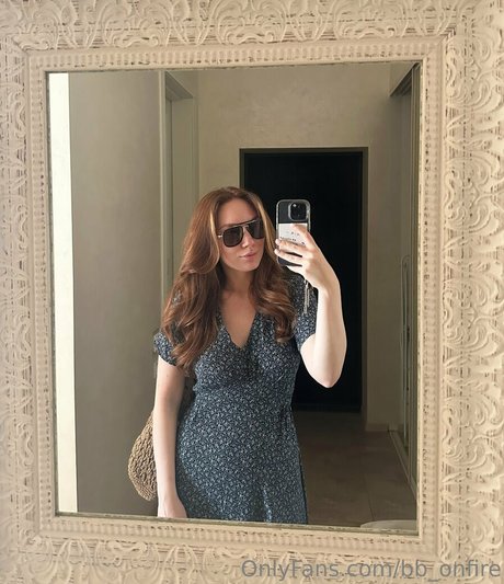 乳首 オンリーファンズ 可愛い 写真