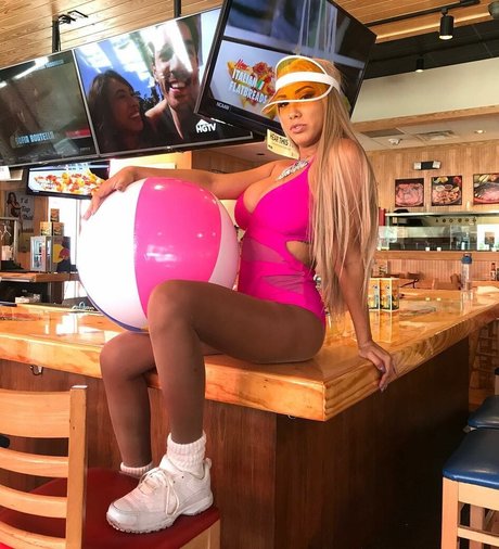 Leila Grey エロティックなポルノスター 写真