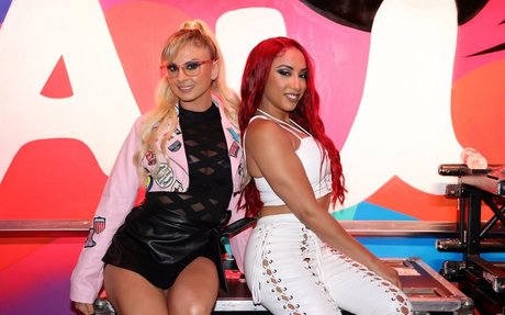 後背位オンリーファンズ 無料ヌード 画像