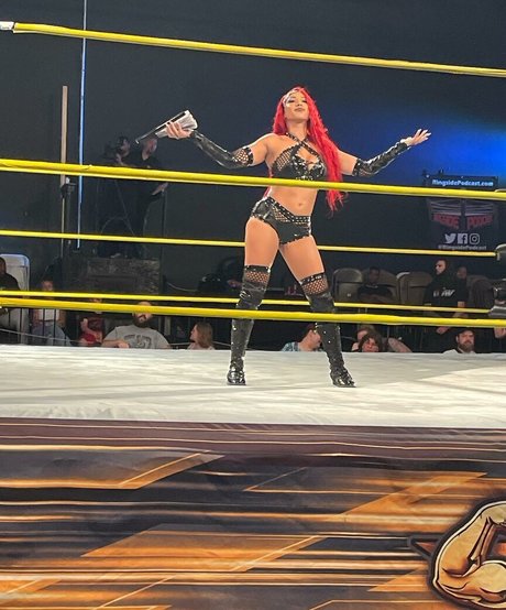 Leila Grey エロティックモデル 写真