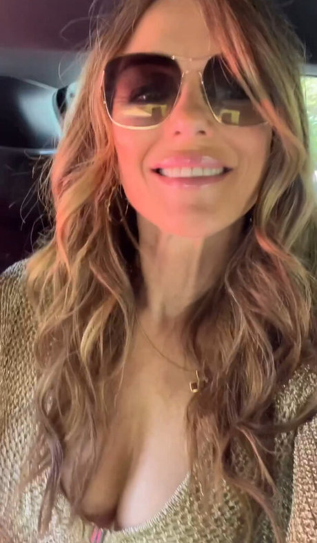 アジア人ニューハーフオンリーファンズ パーフェクト 写真