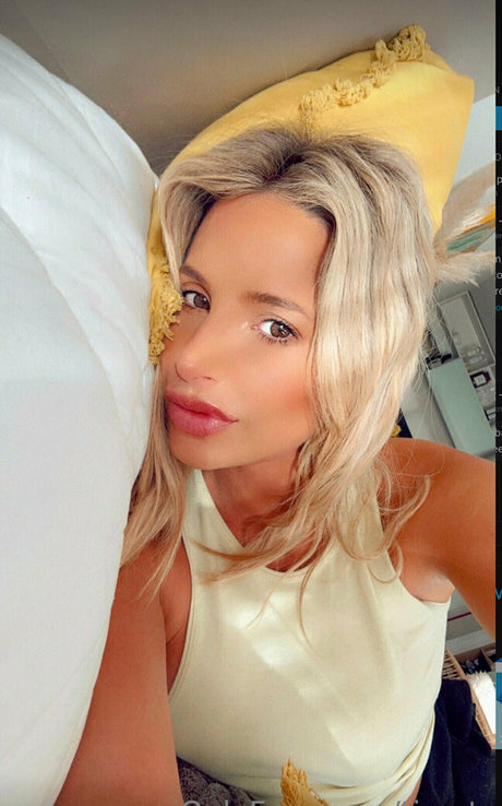 tina ts ホットなポルノスター 画像